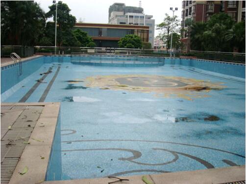 游泳池维护对游客的管理